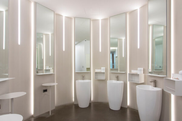 트렌디한 홈페이지, 촬영 및 편집까지 진행, 병원의 분위기