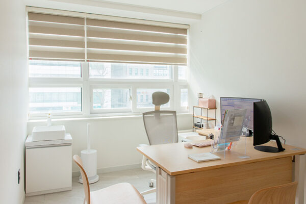 트렌디한 홈페이지, 병원 분위기, 홈페이지 분위기의 균형